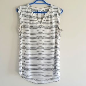 Striped crop sleeve tee shirt